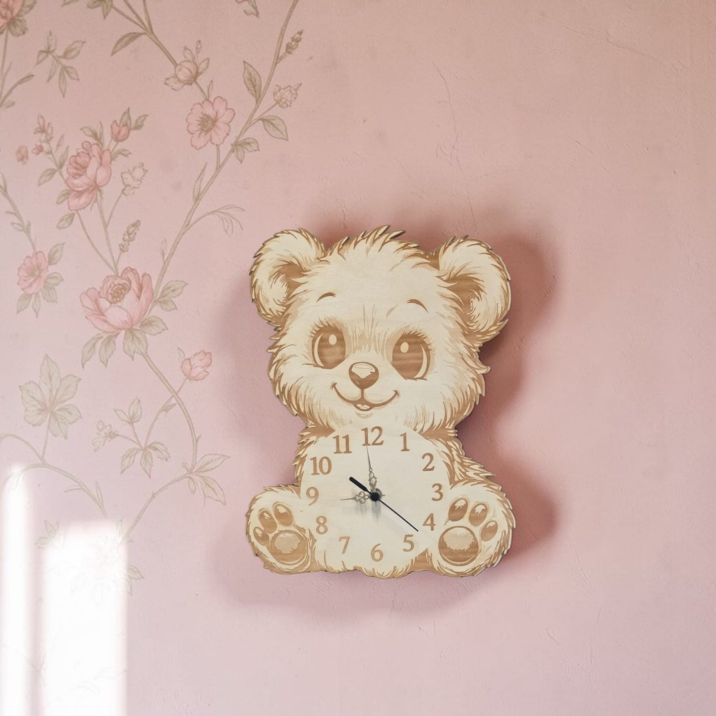 Seinäkello NALLE